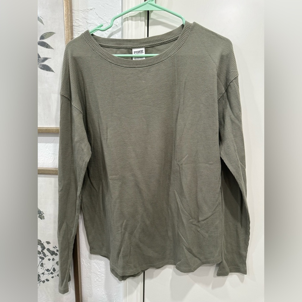 NWT green waffle tee